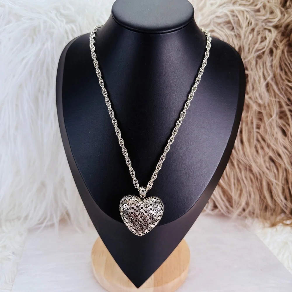 Vintage aged, Silvertone weighted large Heart Pendant Chain Necklace